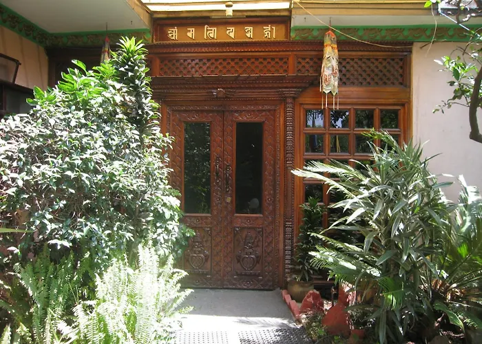 Metropolitan Kantipur Hotel *